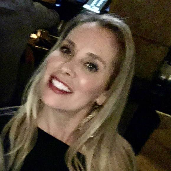 mandyadams74
